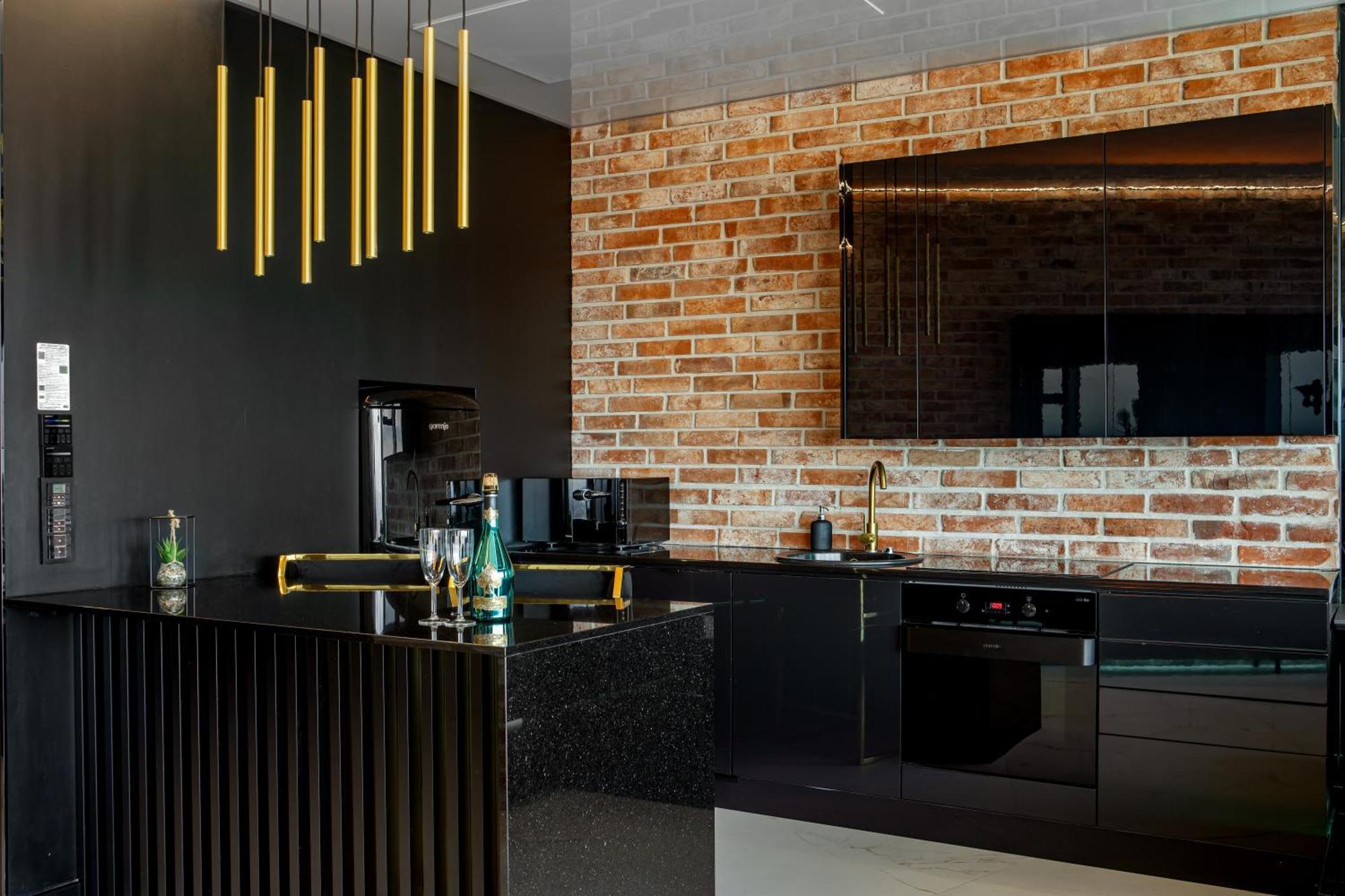ורוצלב Apartamenty Sky Tower Z Jakuzzi Przy Oknie מראה חיצוני תמונה