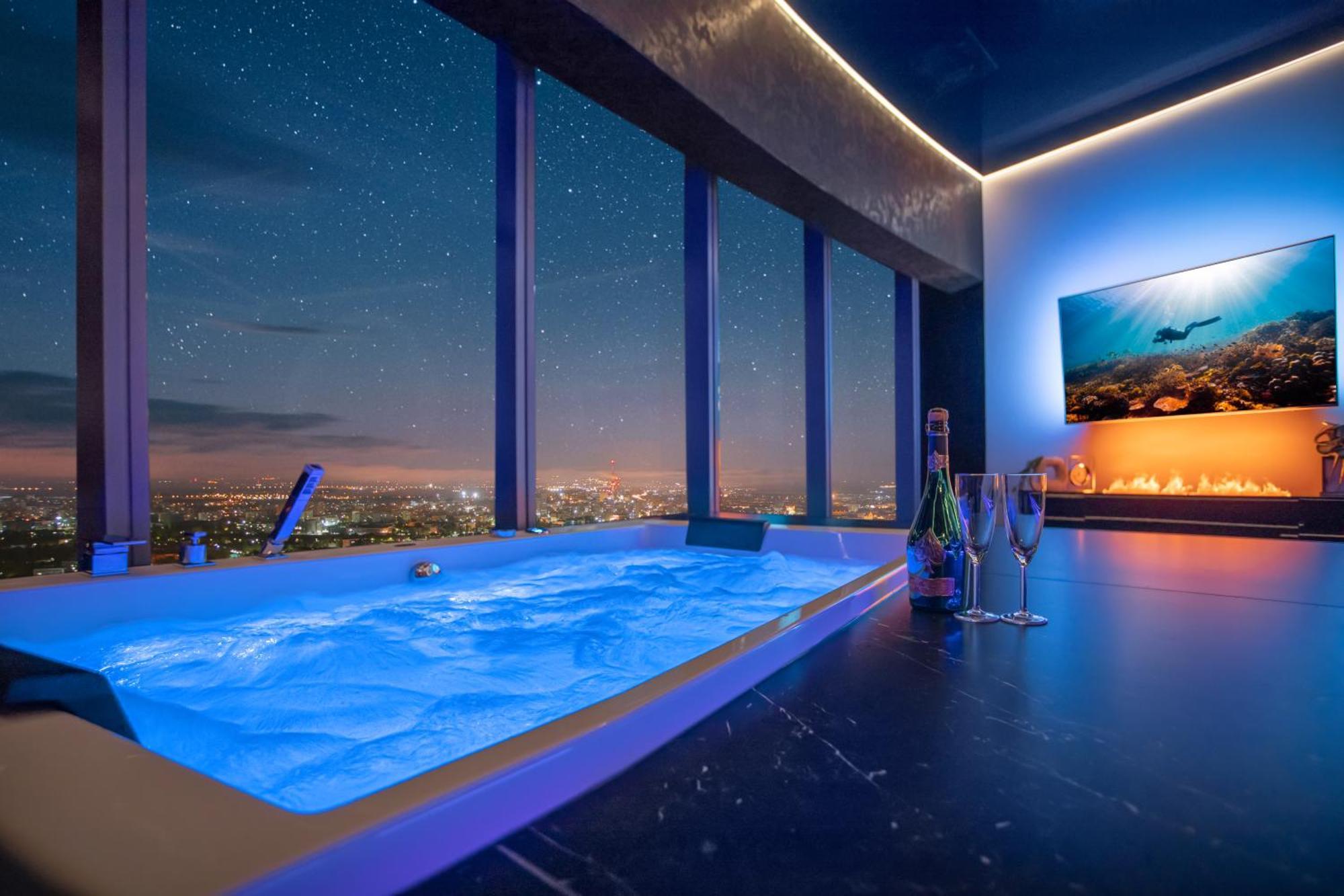 ורוצלב Apartamenty Sky Tower Z Jakuzzi Przy Oknie מראה חיצוני תמונה