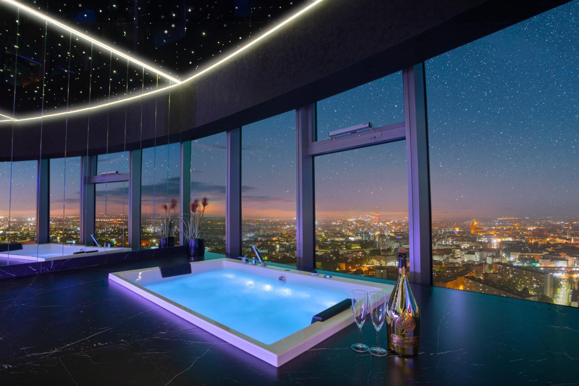 ורוצלב Apartamenty Sky Tower Z Jakuzzi Przy Oknie חדר תמונה